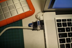 DIY: Lock the Firewire connector | Swedish VJ Union